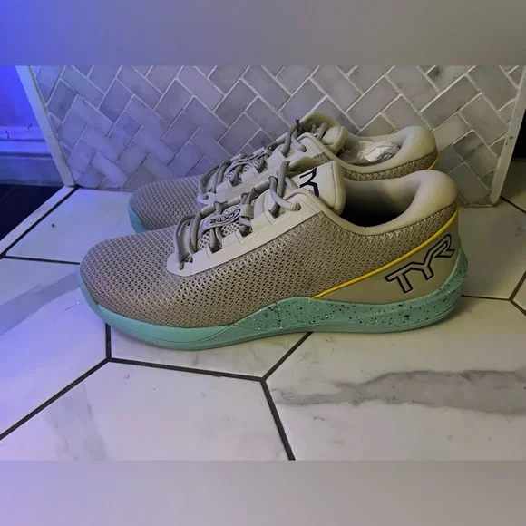 TYR CXT-2 Trainer Taupe and Mint Sneakers - Picture 2 of 8